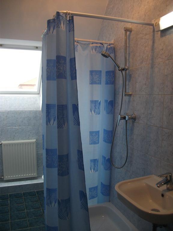 Jobor Vendeghaz Hotel Győrújbarát Værelse billede